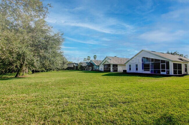 Building Photo - 9853 Portofino Dr
