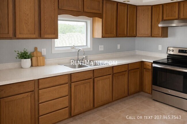 Building Photo - 11 Somerset St