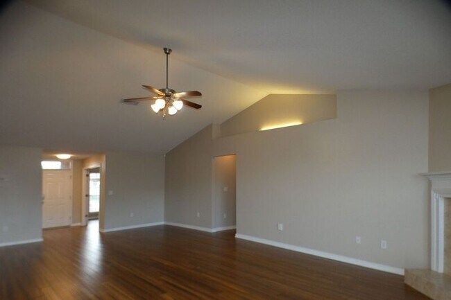 Building Photo - 4766 Thousand Oaks Blvd