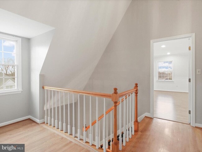 Building Photo - 1919 Kenbar Ct