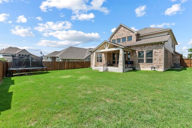 Building Photo - 508 Hidden Creek Way