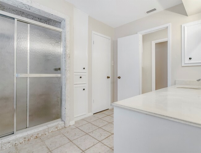 Building Photo - 6514 Winkleman Rd