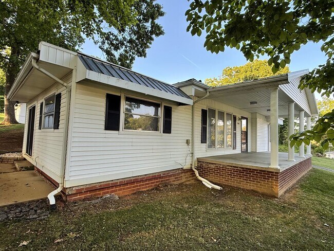 Building Photo - Tusculum Blvd Property