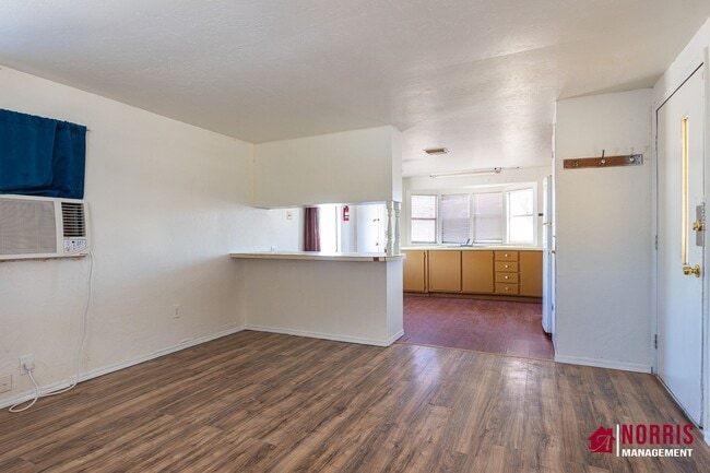Building Photo - Manufactured home with NO HOA and Plenty o...