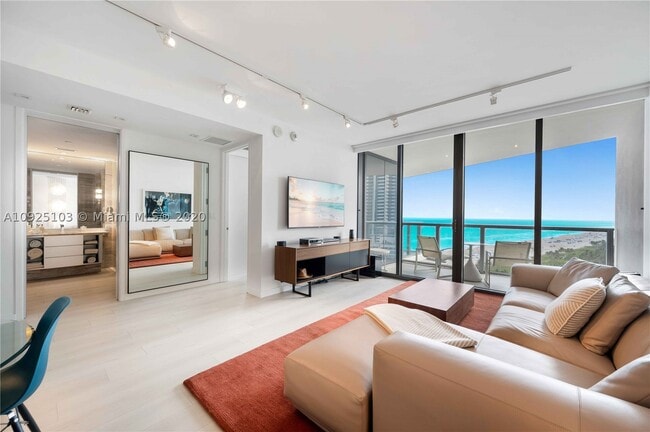 Building Photo - 2201 Collins Ave