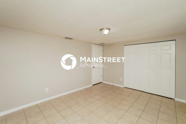 Building Photo - 2 Bedroom Pet-Friendly Home in Port Richey...