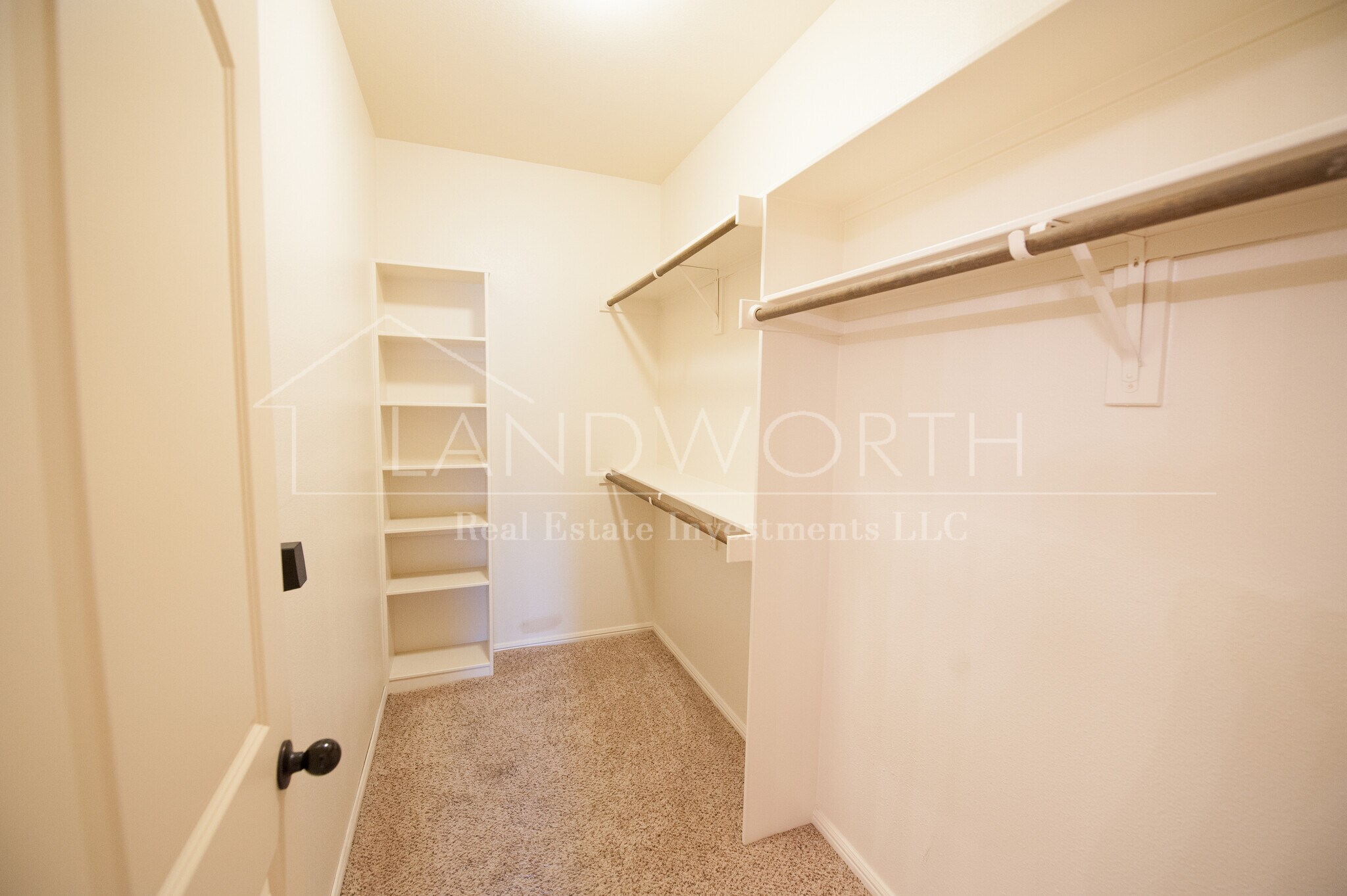 Primary Closet - 4624 Angus Dr