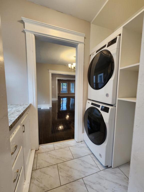 Building Photo - 1723 W Genesee St