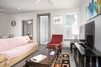 Building Photo - 976 S Braeswood Blvd
