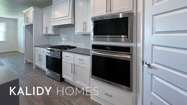 Building Photo - 20400 Antler Farms Dr