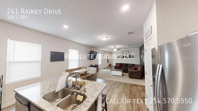 Building Photo - 241 Rainey Dr