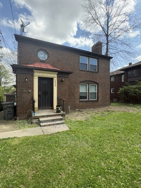 Building Photo - 2525 Ohio Ave