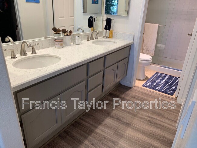 Building Photo - 2305 Rancho Del Oro Rd