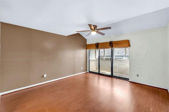 Building Photo - 26 Oakbrook Dr