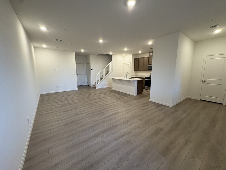 Livingroom - 2485 Rofrano Pl