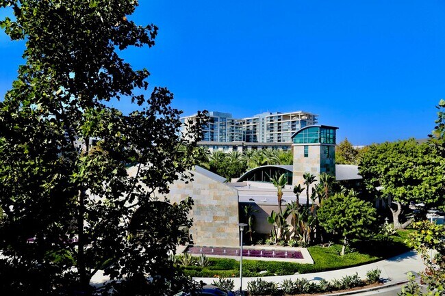 Building Photo - Luxury Condo Living in Central Park West – The Belvedere, Irvine