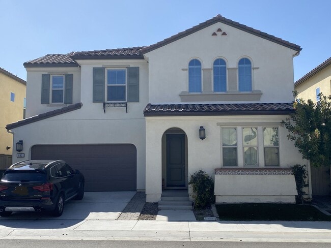 Building Photo - Large & Newer 4 Bedroom/3 Bath House in Sea Glass and Blue Strand Community