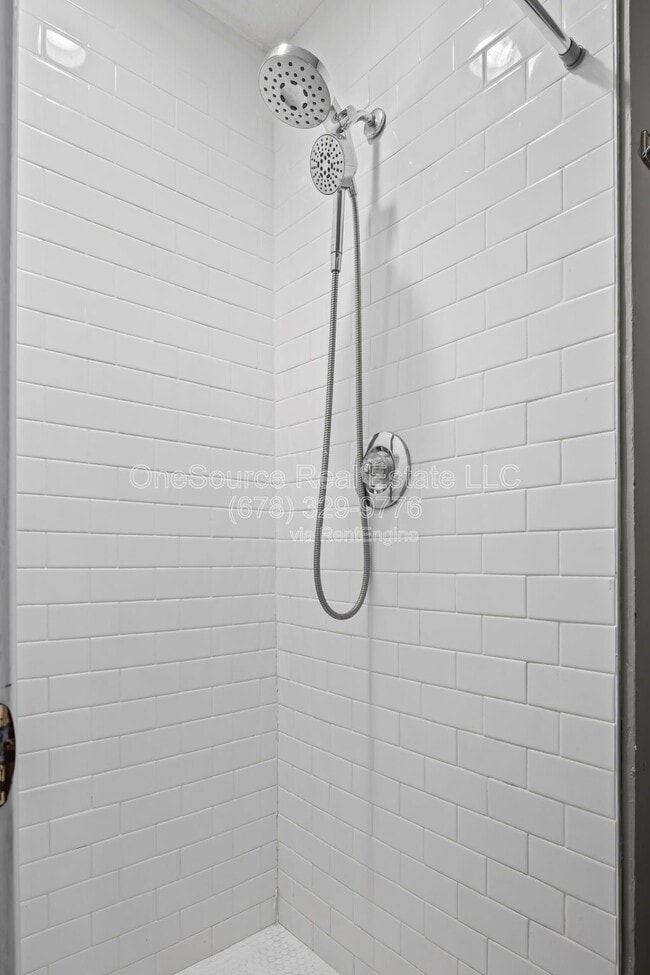 Building Photo - 1892 Lakestone Way