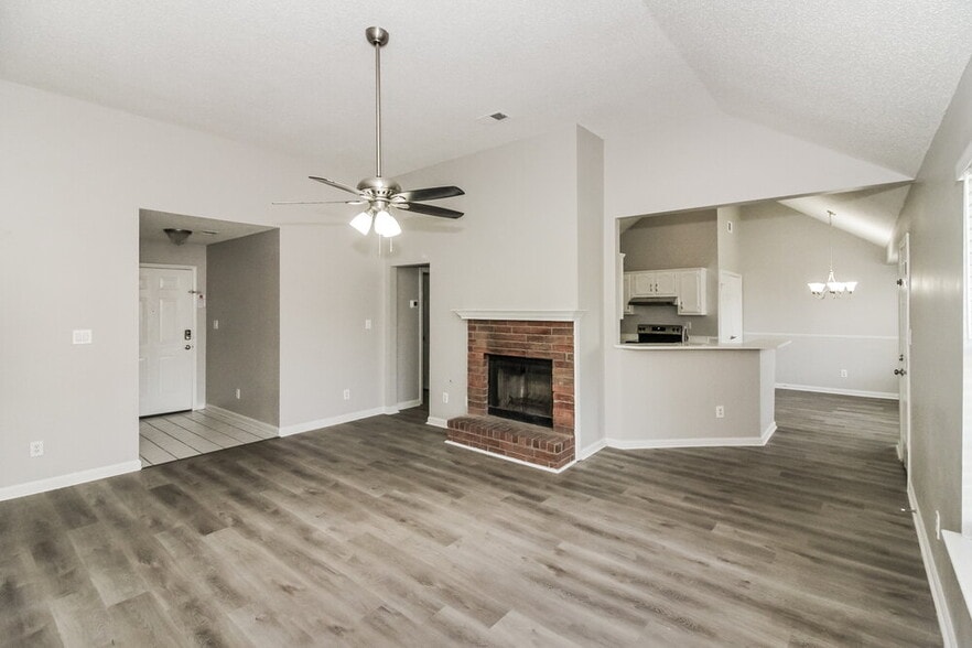 Building Photo - 7568 Baysweet Dr