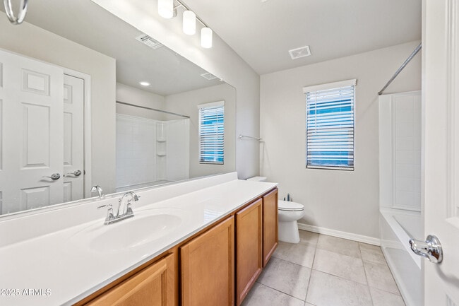 Building Photo - 8311 E Irwin Ave