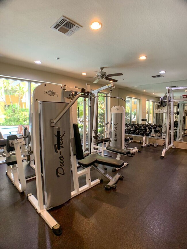 Building Photo - $600 Deposit* Beautiful 2/2 with pool view Balcony/ Tile through entire unit washer & dryer, wate...