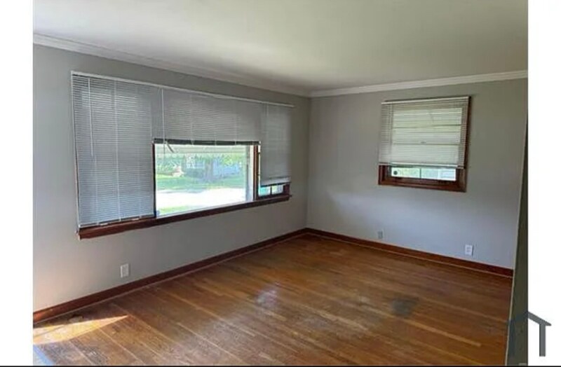 Building Photo - 9924 Gloucester Dr