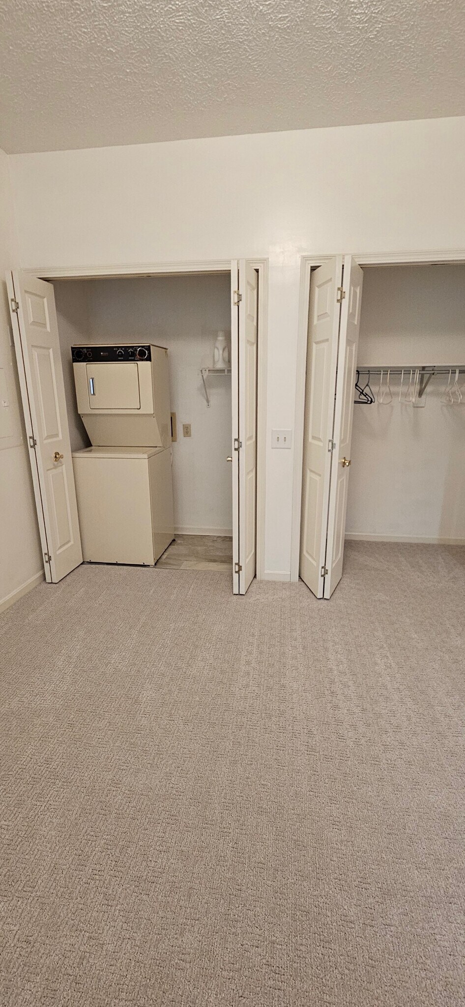 Building Photo - 834 Lauri Jo Ln SW