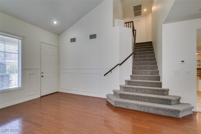 Building Photo - 2564 Williamsburg St