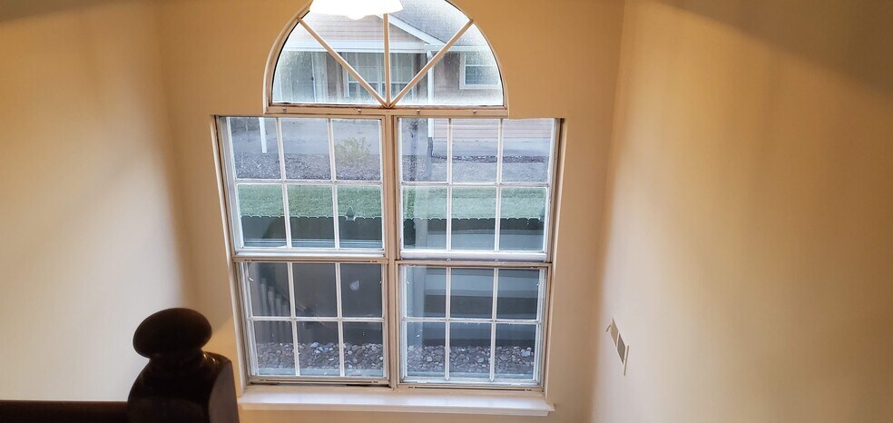 Palladium window on Stairwell - 610 Larch Ct