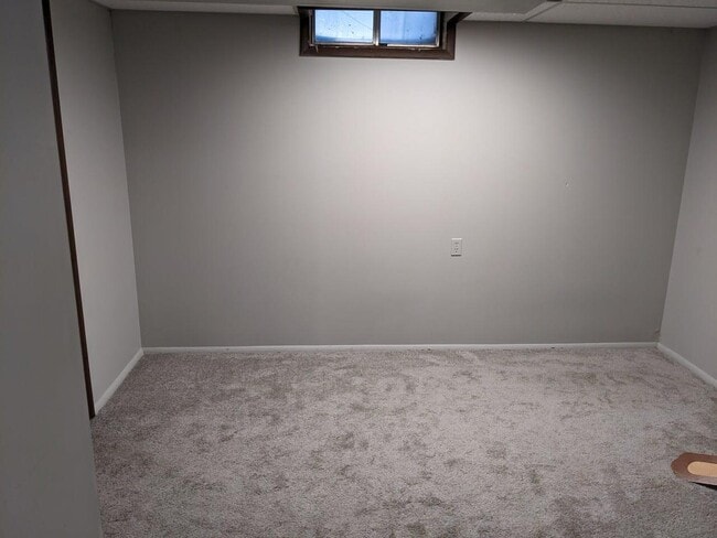 Building Photo - 5108 E Looman St