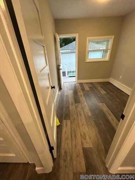 Building Photo - 82 North St