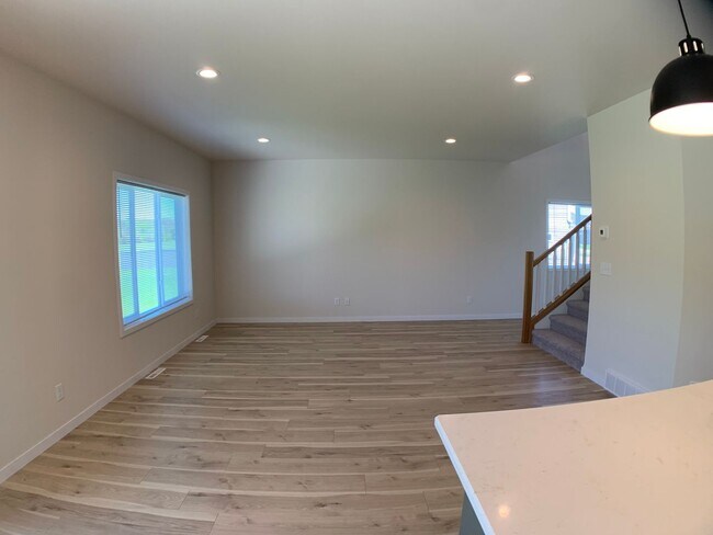 Building Photo - 1360 Goldenwood Dr