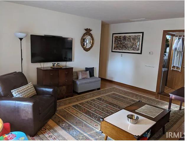 Building Photo - 2212 Wake Robin Dr