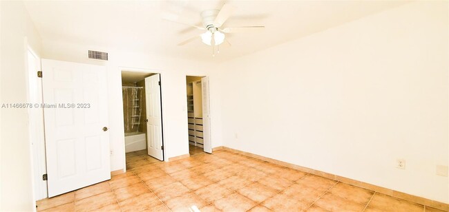 Building Photo - 7035 NW 186th St