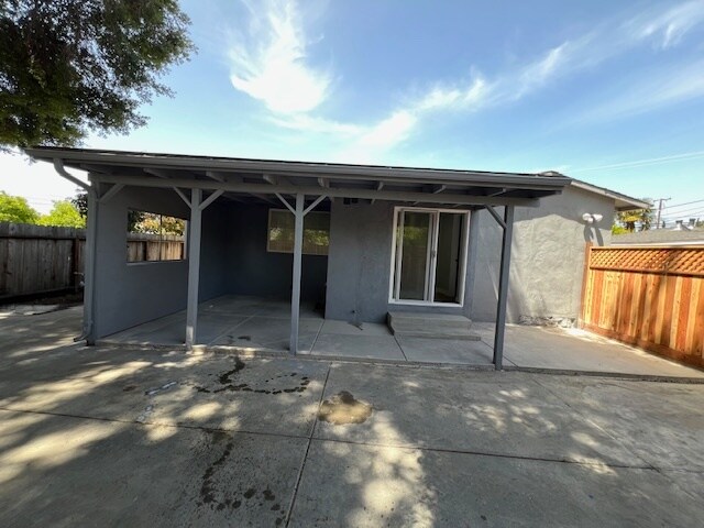 Building Photo - 38016 Vallejo St