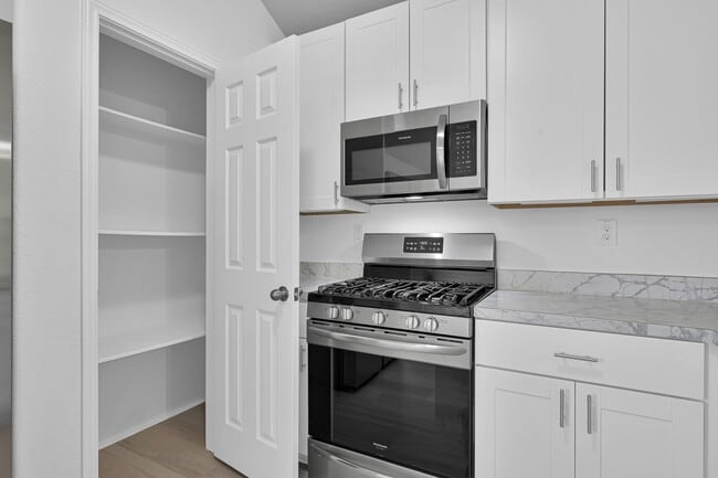 Building Photo - 21011 Twining Rose Ln