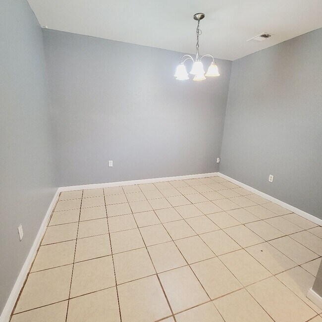 Building Photo - 8607 Crystal Cove Cir