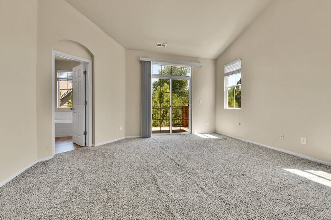 Building Photo - $2,550.00, 2, 2-bed, 2 bath in Northglenn ...