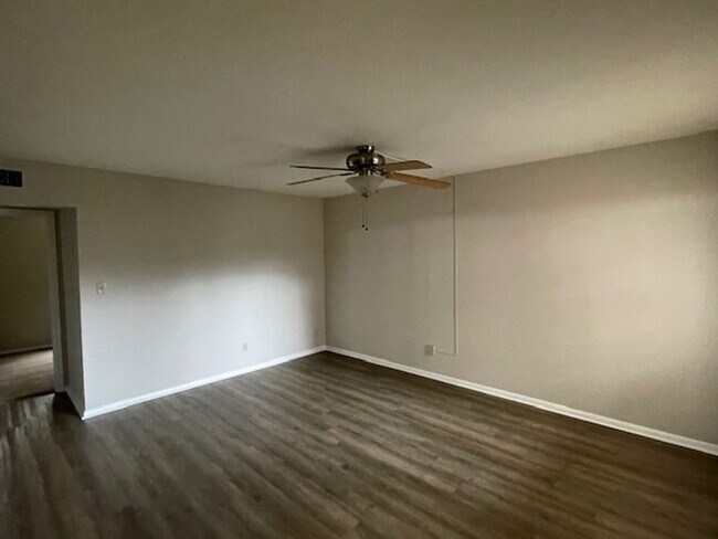 Building Photo - Desired Location In Winston-Salem