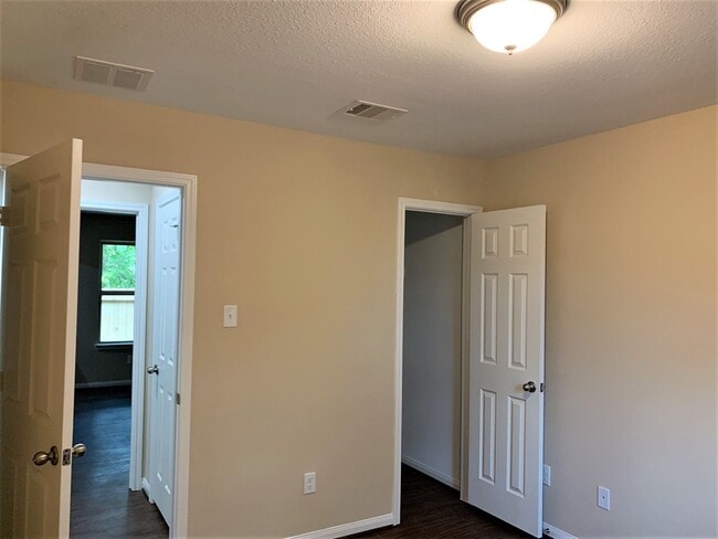 Building Photo - 429 N Carolina St