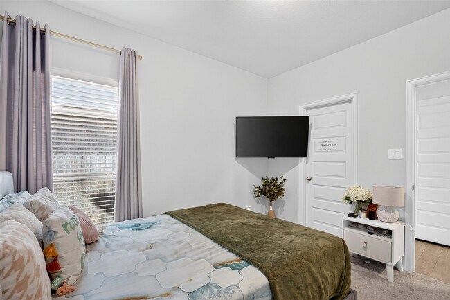 Building Photo - 2122 Alabaster Est Dr