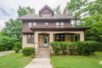 Building Photo - 1517 S University Ave