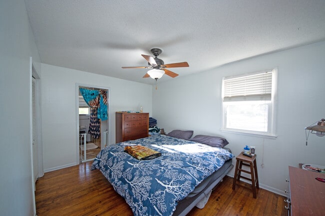 Building Photo - 314 Woodhaven Dr