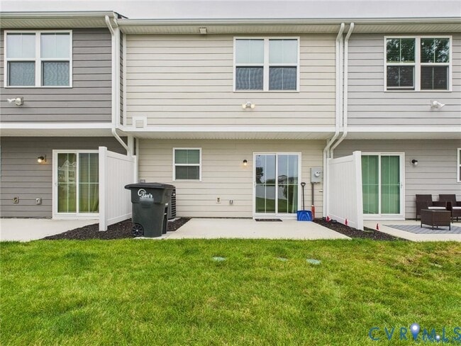 Building Photo - 5345 Canterbury Rdg Ct