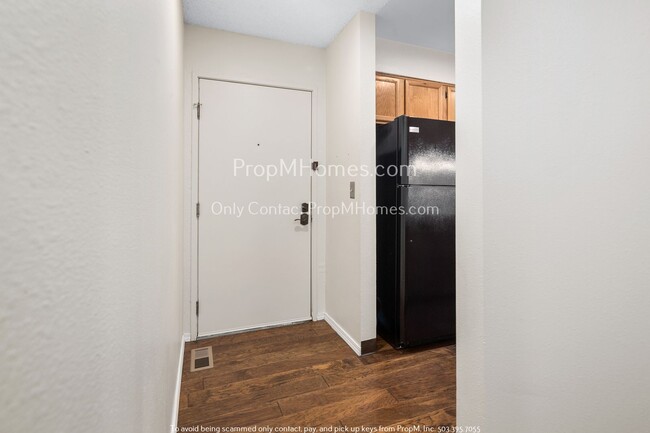 Building Photo - Charming One Bedroom, One Bath in South Po...