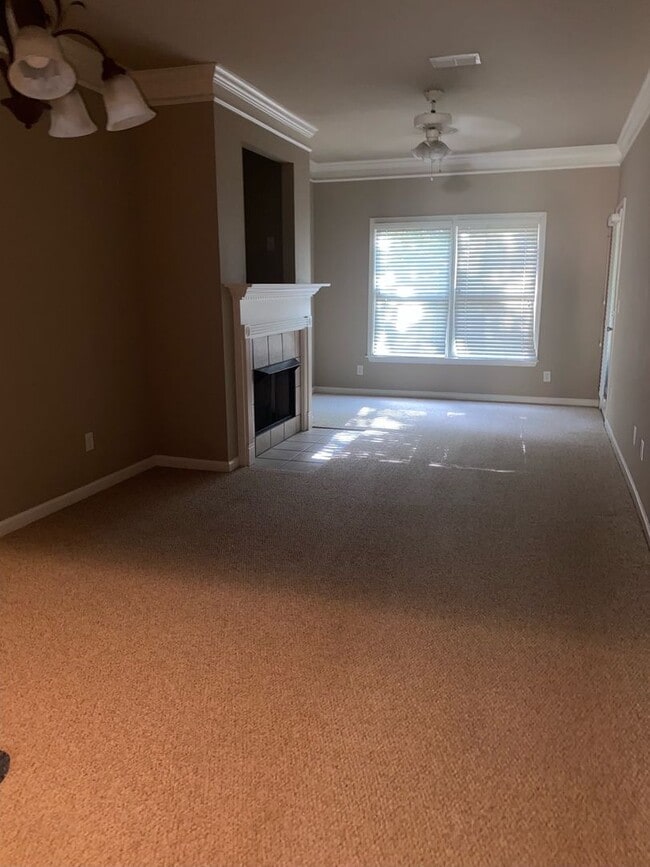 Building Photo - Acton Park Townhouse For Rent!