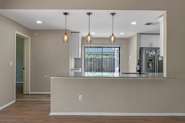 Building Photo - Spacious 3-Bed, 2-Bath Home in Casselberry