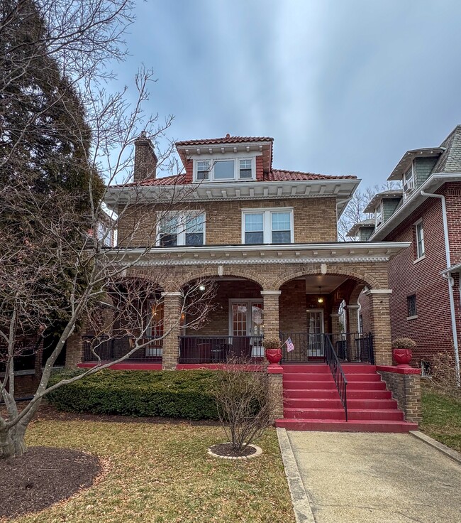 Building Photo - 5915 16th St NW