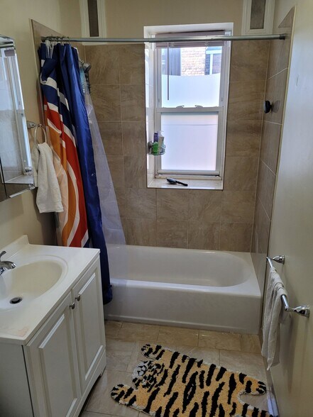 Building Photo - 8 Farrington Ave