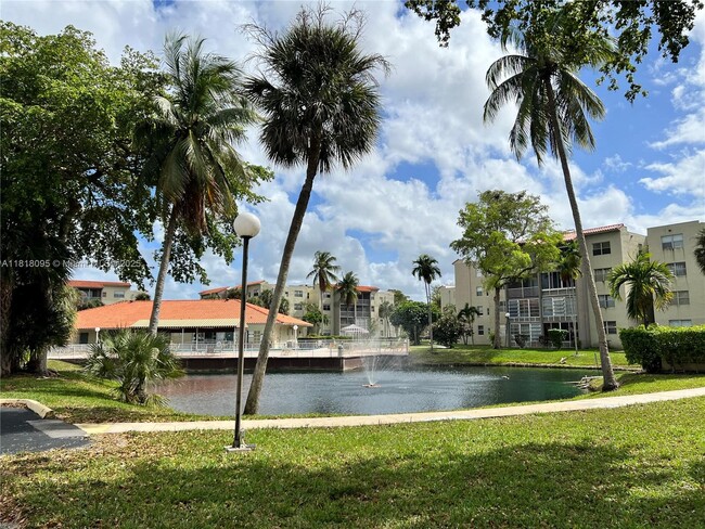 Building Photo - 1800 SW 81st Ave